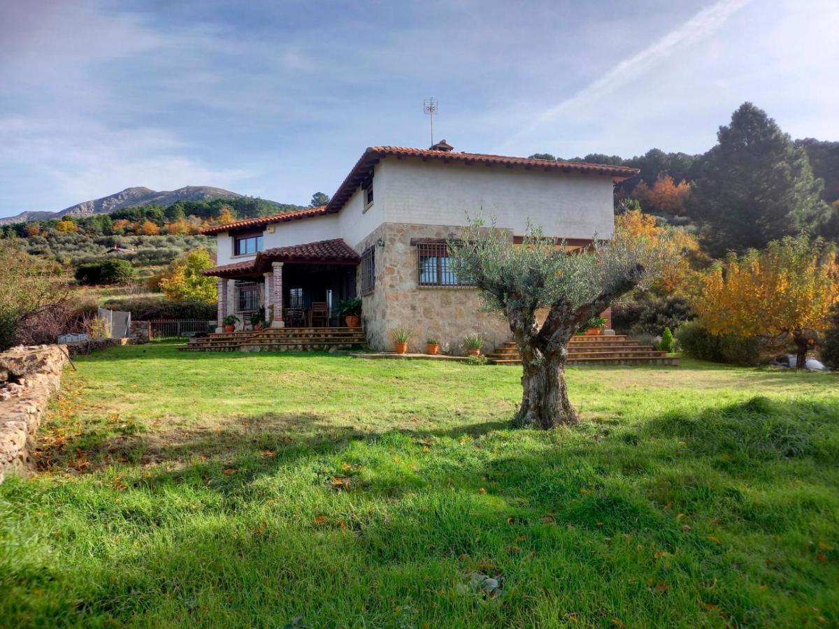 La Cirujana De Gredos Villa San Esteban Del Valle ภายนอก รูปภาพ