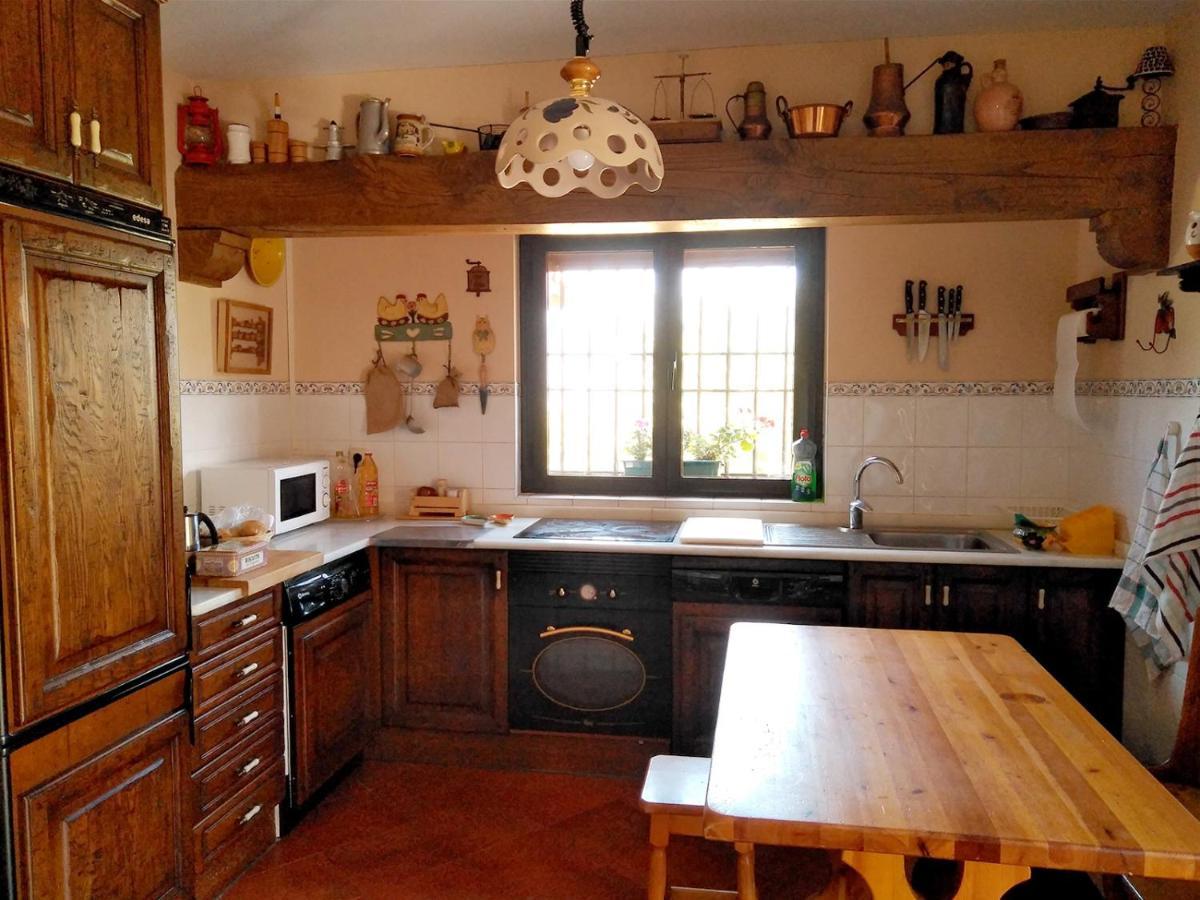 La Cirujana De Gredos Villa San Esteban Del Valle ภายนอก รูปภาพ