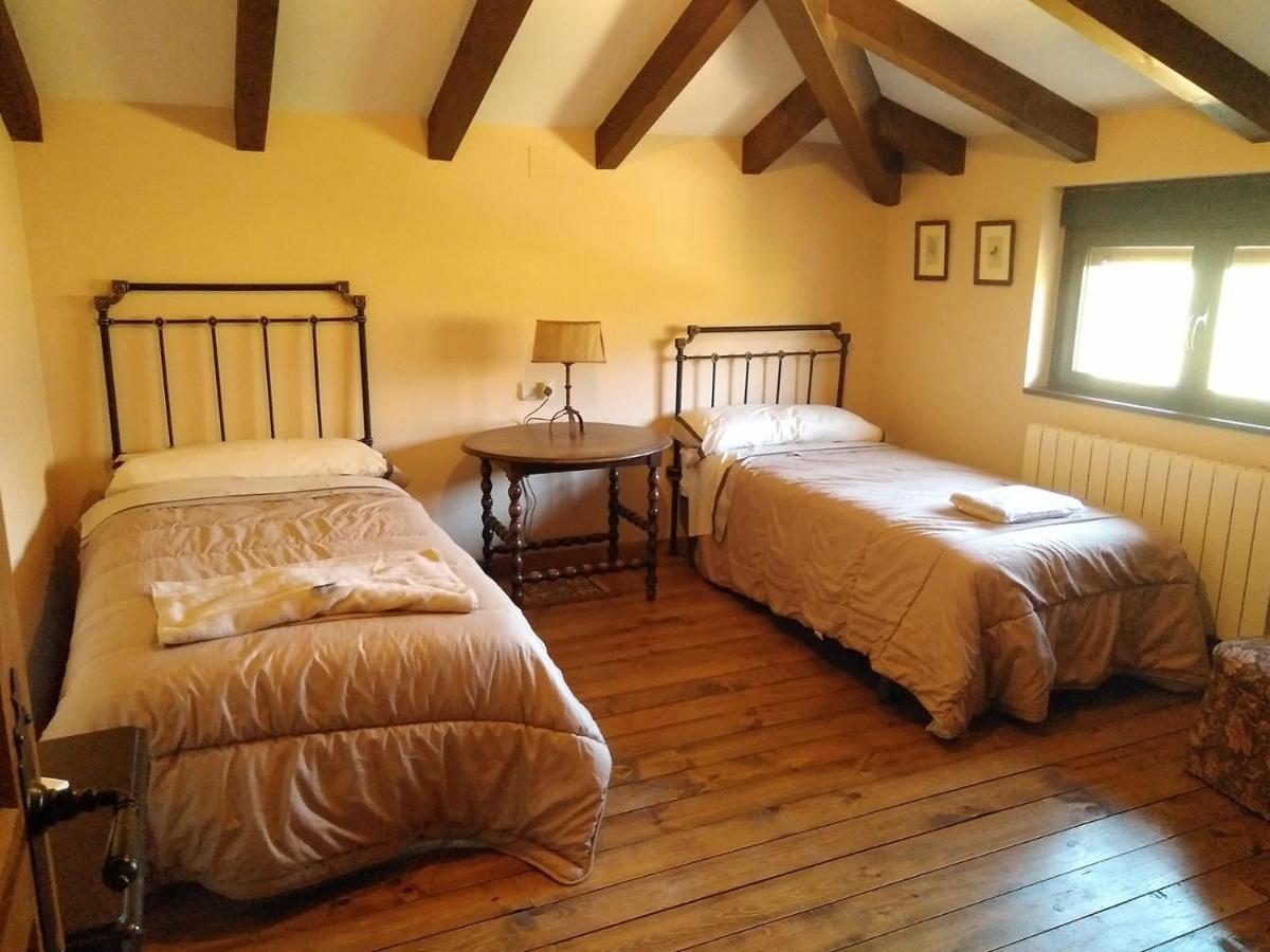 La Cirujana De Gredos Villa San Esteban Del Valle ภายนอก รูปภาพ