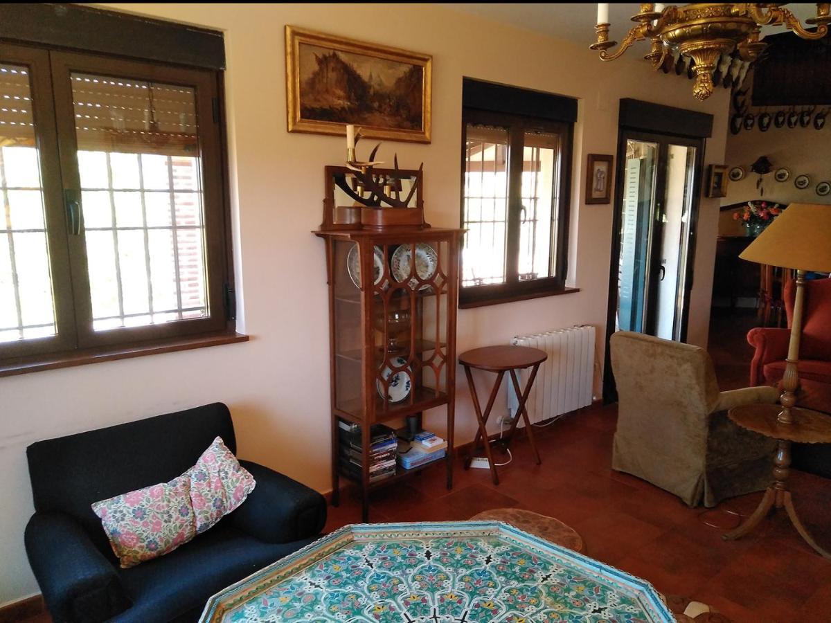 La Cirujana De Gredos Villa San Esteban Del Valle ภายนอก รูปภาพ