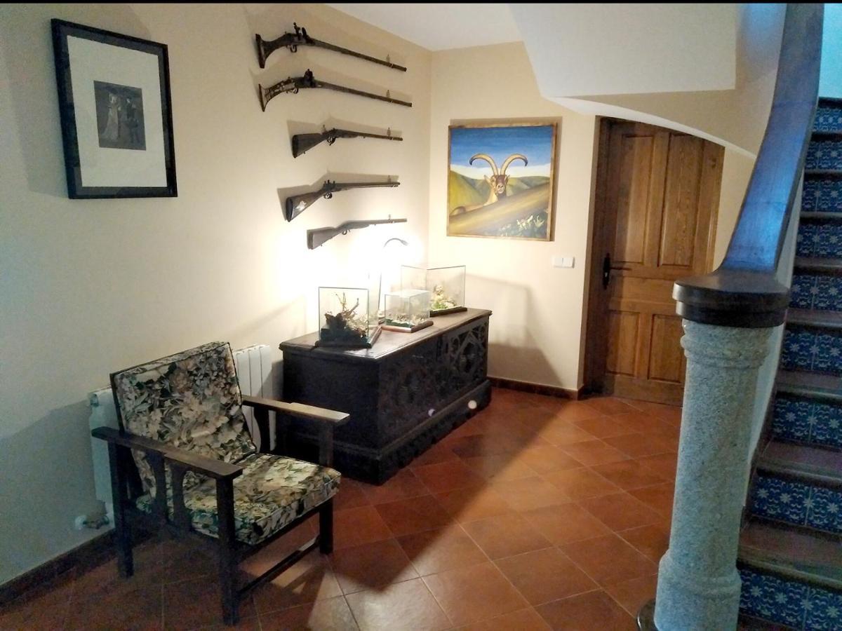 La Cirujana De Gredos Villa San Esteban Del Valle ภายนอก รูปภาพ